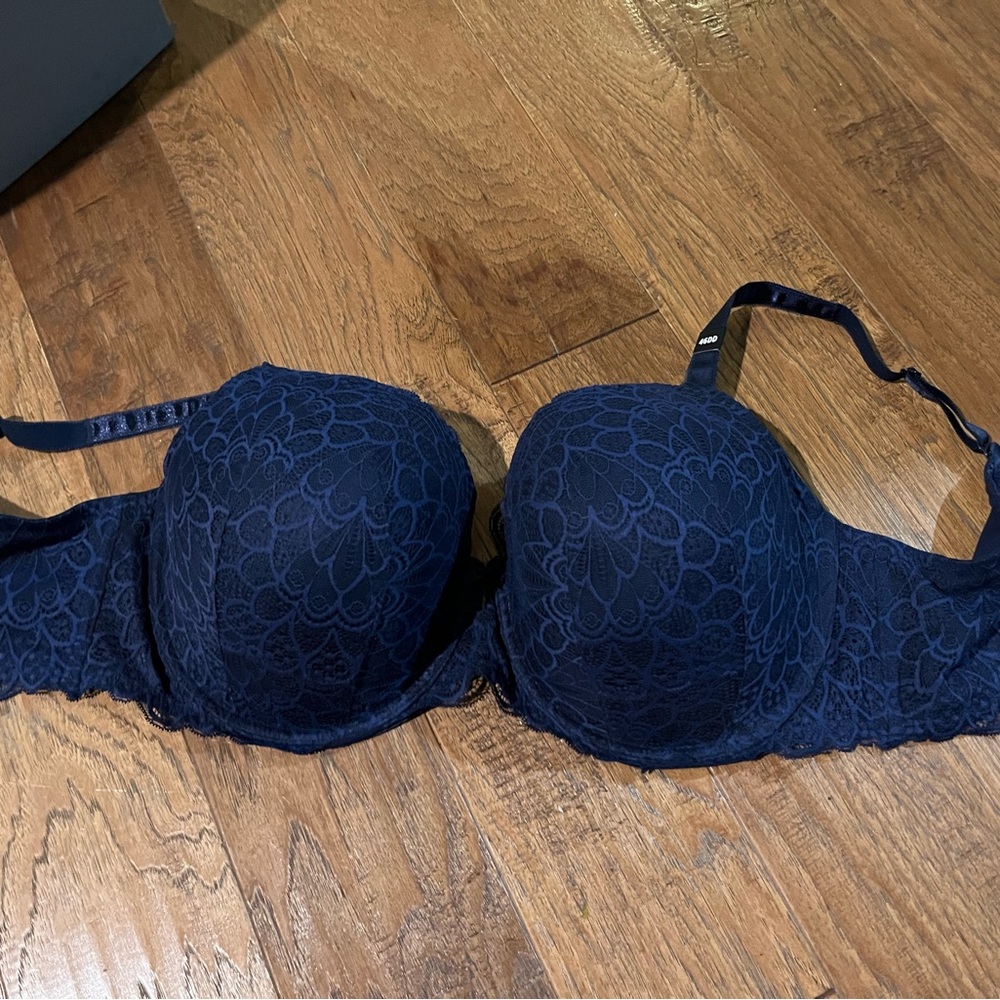 Elegant Lace Underwire Bra - Navy Blue